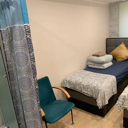 Bedroom With Private Bathroom *